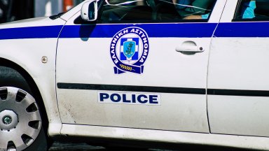 43 годишен мъж от Атина твърди че българка която наел да