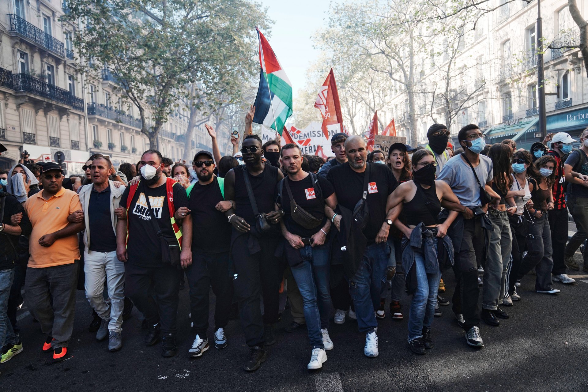 Протестите в Париж