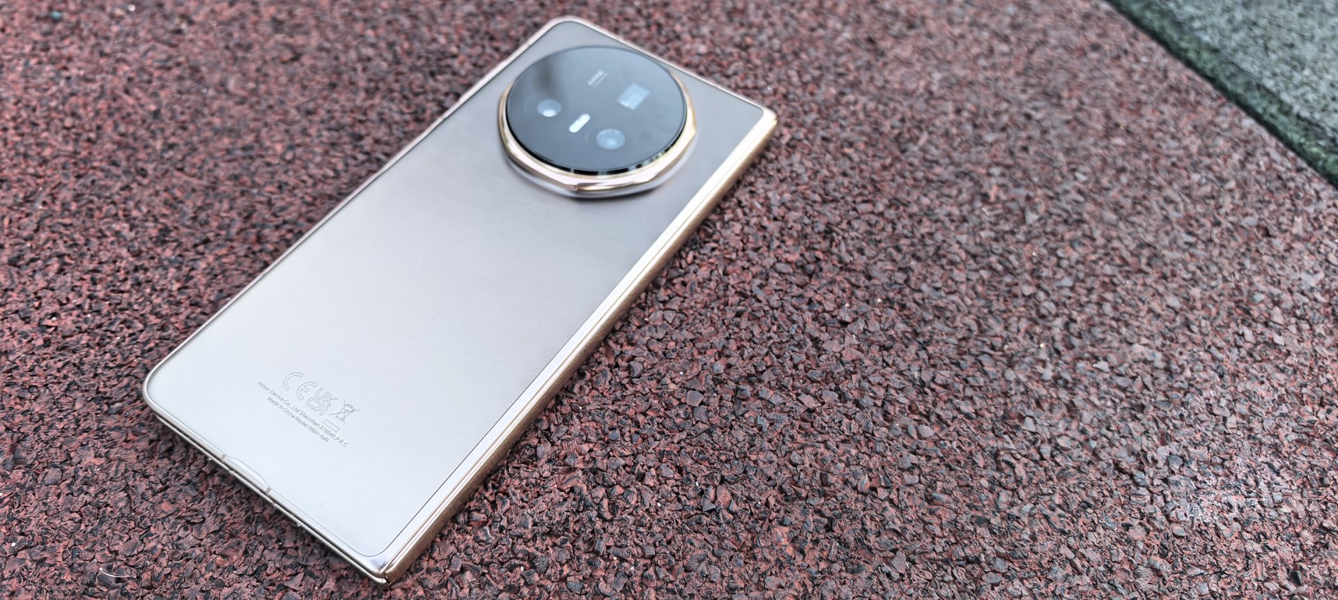 Honor Magic V5
