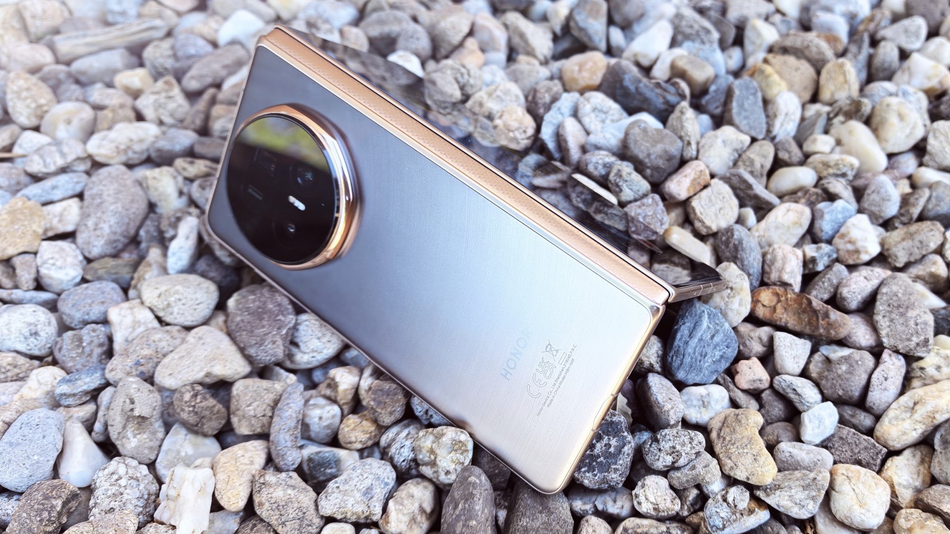 Honor Magic V5