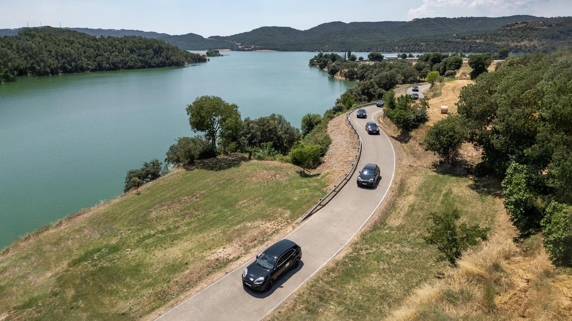 Porsche Cayenne Electric