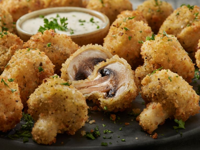 Панирани цели гъби