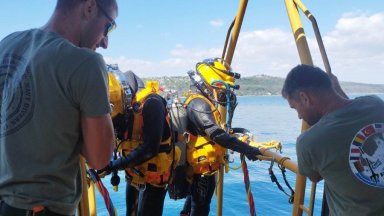 Военни моряци от шест държави тренираха заедно обезвреждането на морски