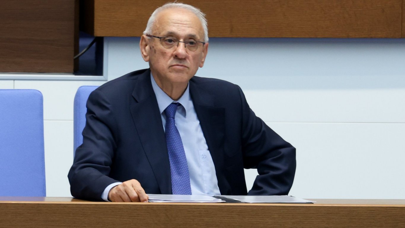  Кирилов: Хранително отравяне е причината за над 250 заболели и 99 хоспитализирани след сватба