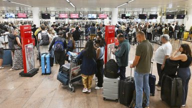 Летището в Брюксел отмени половината от полетите за неделя заради кибератаката