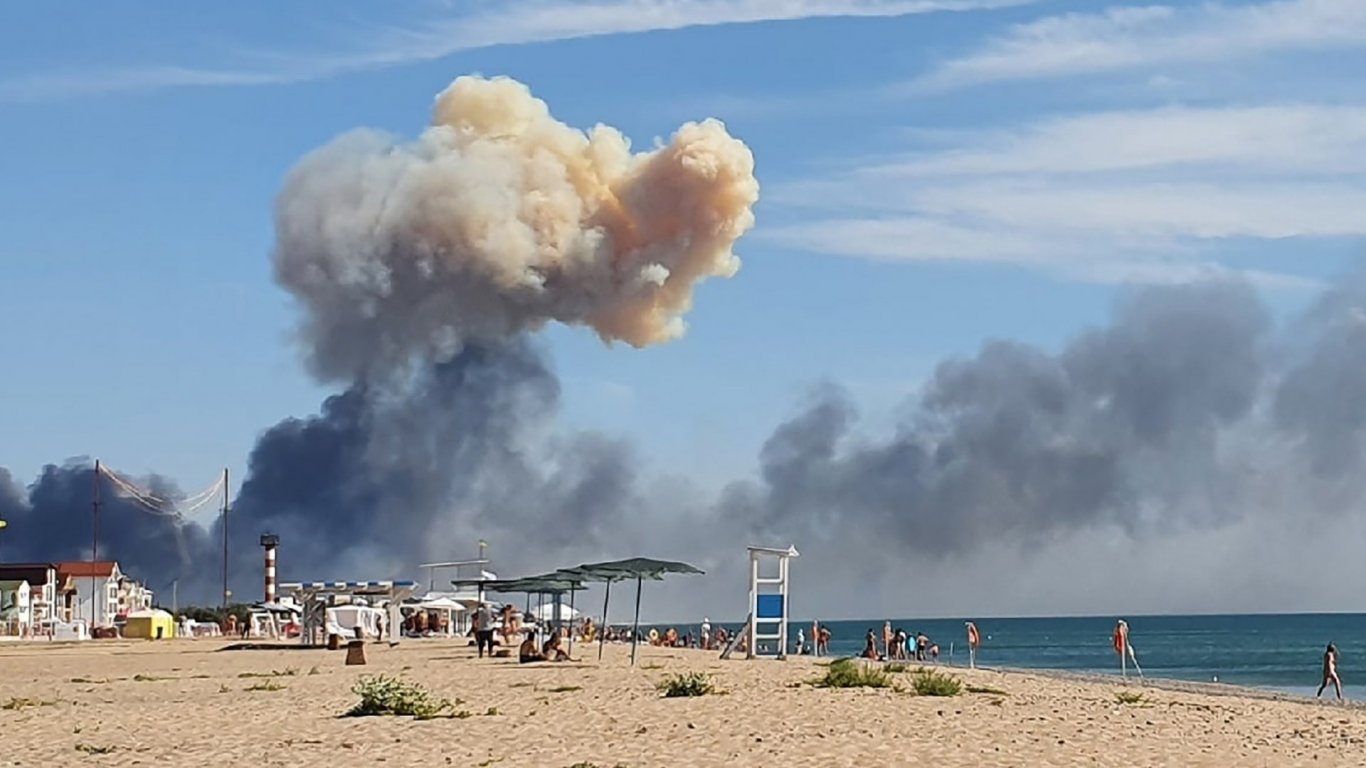 Пушек, издигащ се над Крим