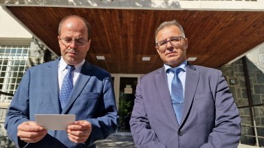 Разследват Божидар Бобоков за разпространение на марихуана, хванат е с 384,46 г