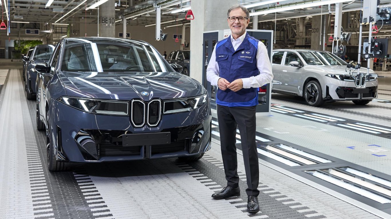Новото BMW iX3 ще се сглобява в Унгария