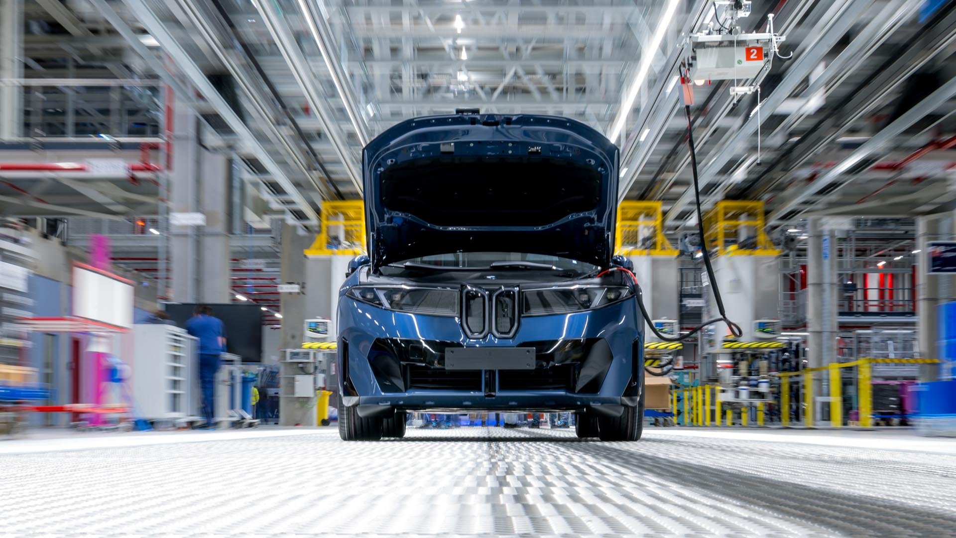 Новото BMW iX3 се сглобява в завода на марката в Дебрецен, Унгария