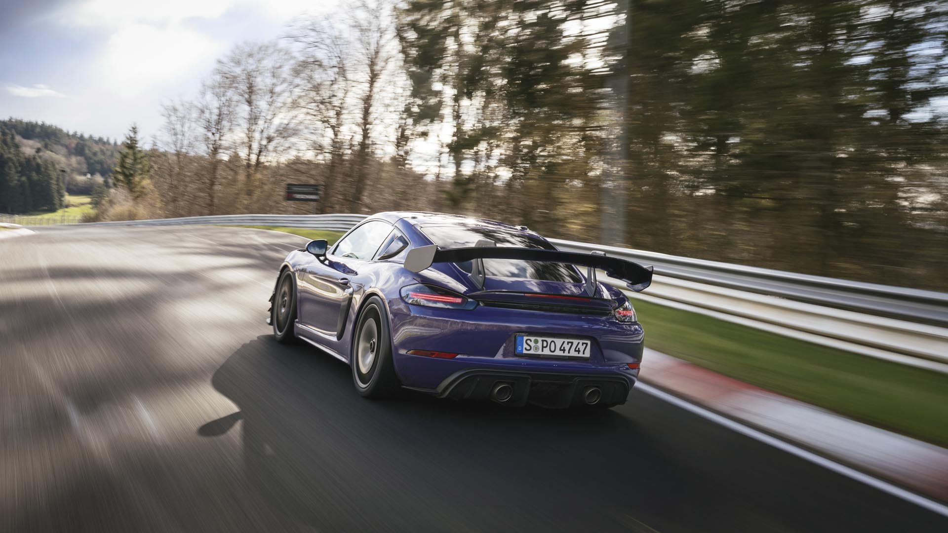 Porsche 718 Cayman GT4 RS