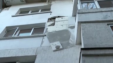 Заповед за незабавна евакуация е издадена за десетки семейства от