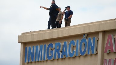 Американското правителство свърза пред обект на Службата за имиграционен и