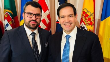 Министърът на външните работи на Република България Георг Георгиев разговаря