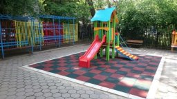 Тригодишно момиченце избяга от детска градина в центъра на София