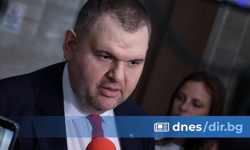 Няма никакъв проблем, парламентът ще работи, каза пред журналисти в