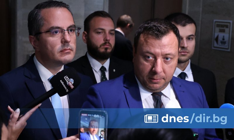 ПарламентътБорисов: Петима премиери сме. Ако бях само аз, сега в