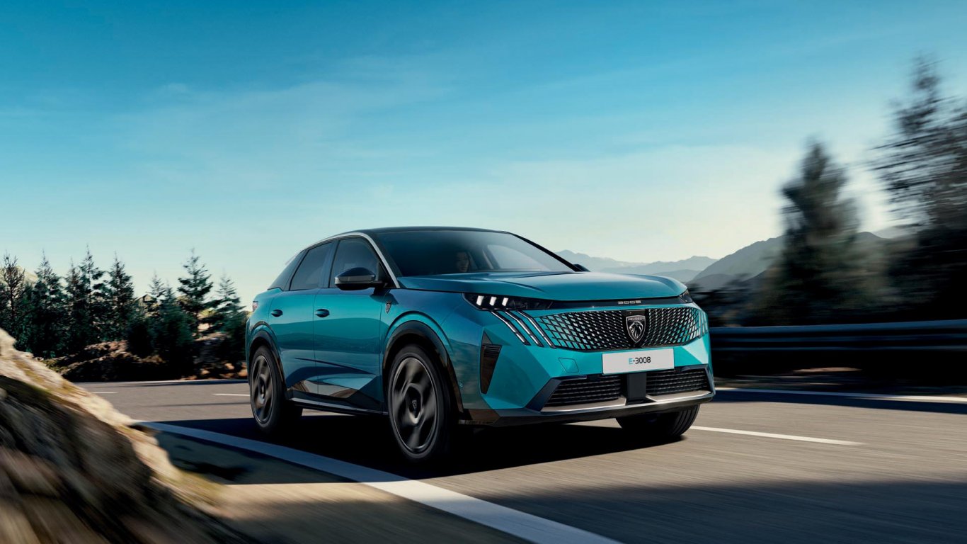 Peugeot произведе 200-хилядния автомобил от новия модел 3008