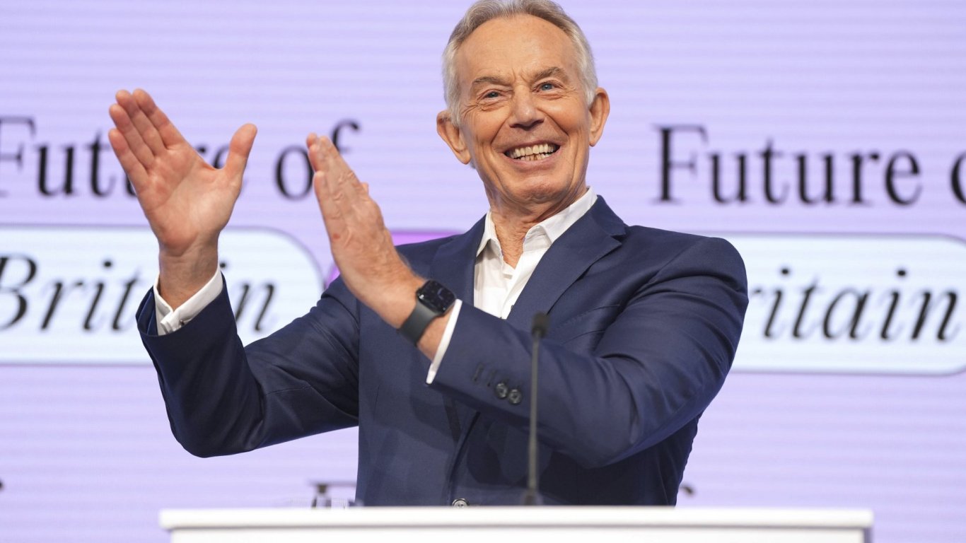 Тони Блеър призовава лейбъристите да продължат сондирането за нефт в Северно море