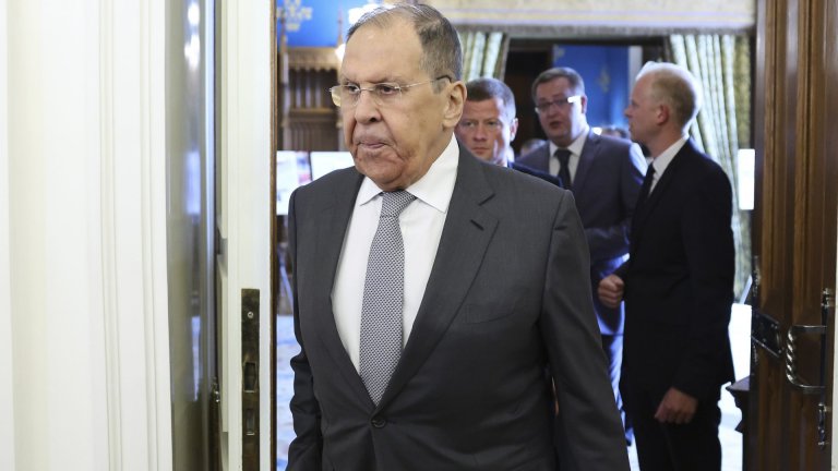 Сергей Лавров обвини НАТО и ЕС в обявяването на реална война на Русия