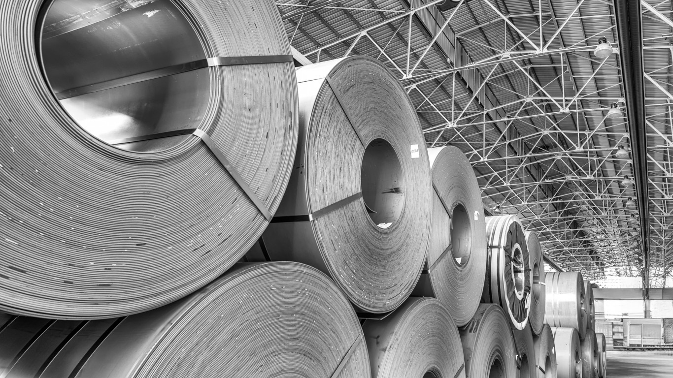САЩ налагат 52,8% защитни мита върху българската арматурна стомана