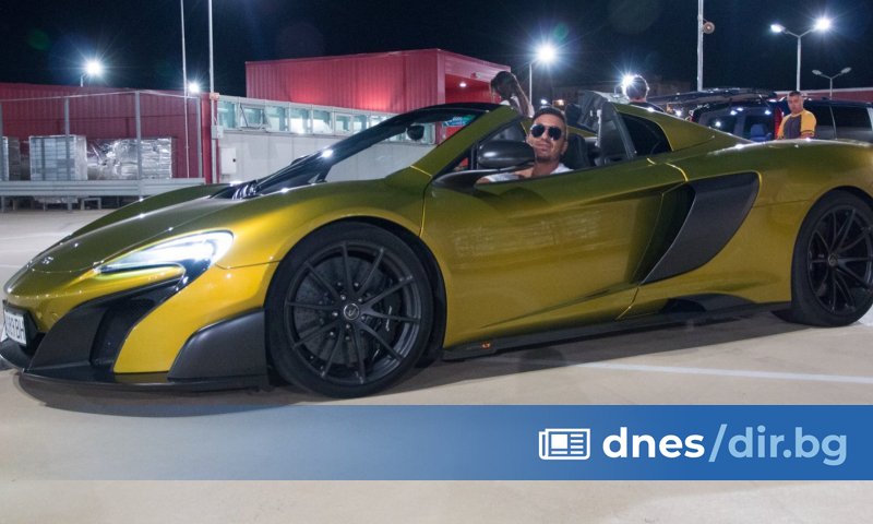 Попфолк певецът Константин също се е явил в КАТ-София заради