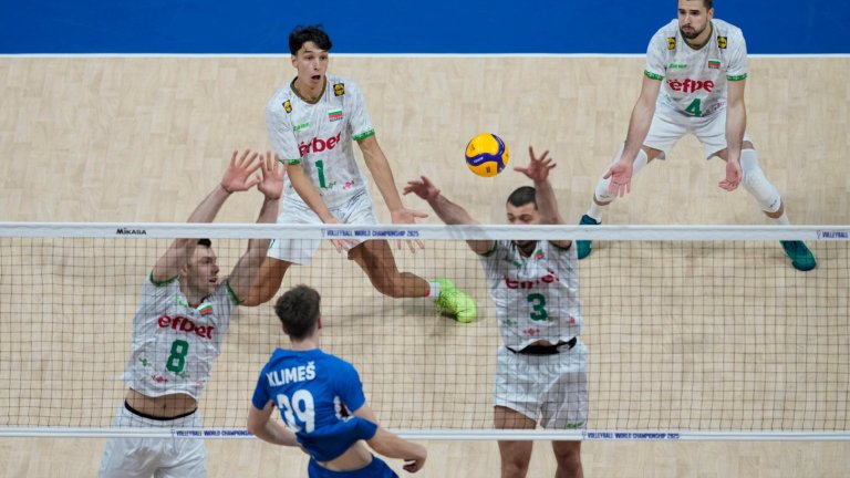 Волейболните ни национали стартират сезона с турнир в Полша