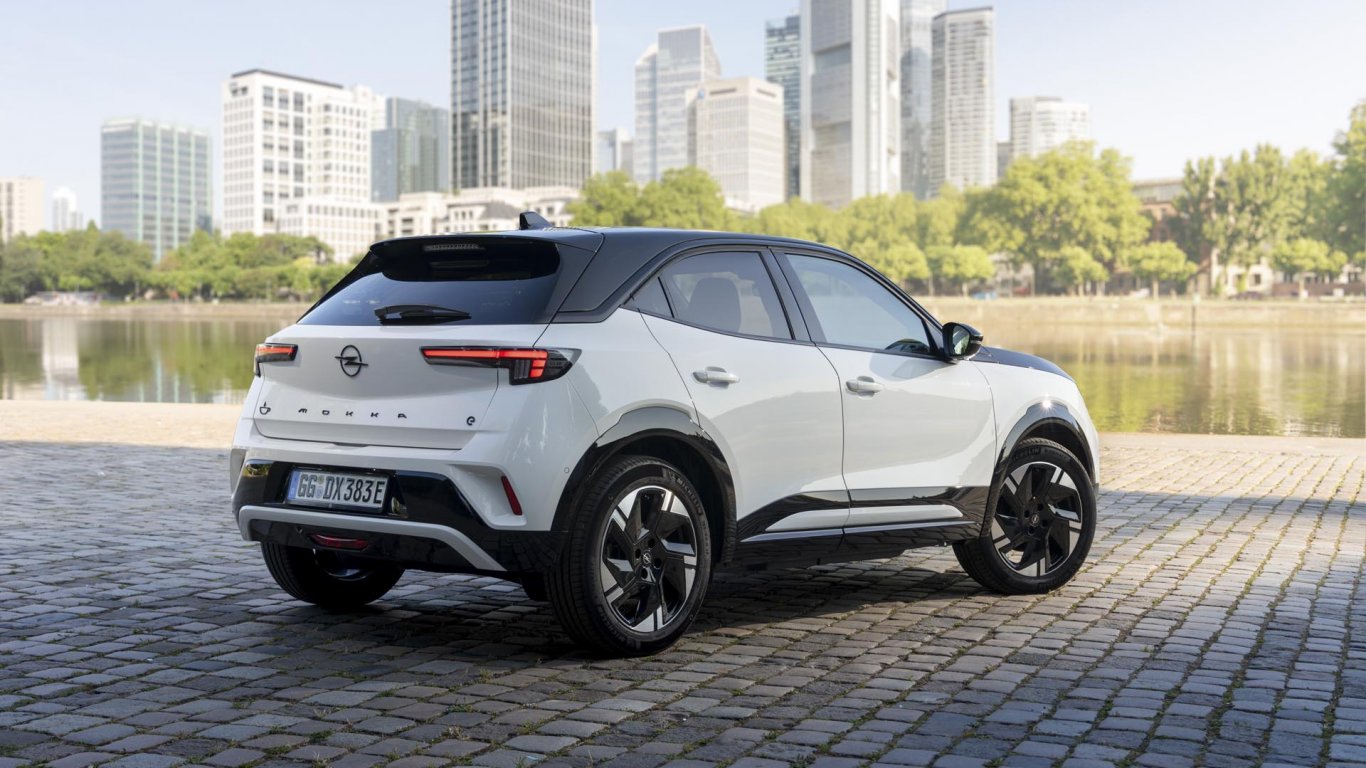 Opel Mokka Electric се превърна в кафемашина на колела
