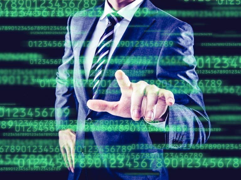 AI кара служителите да работят повече, не по-малко