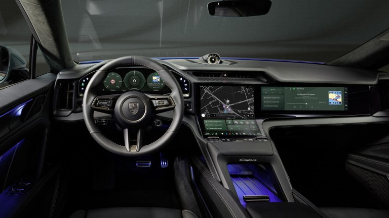 Porsche разкри интериора на новия Cayenne Electric