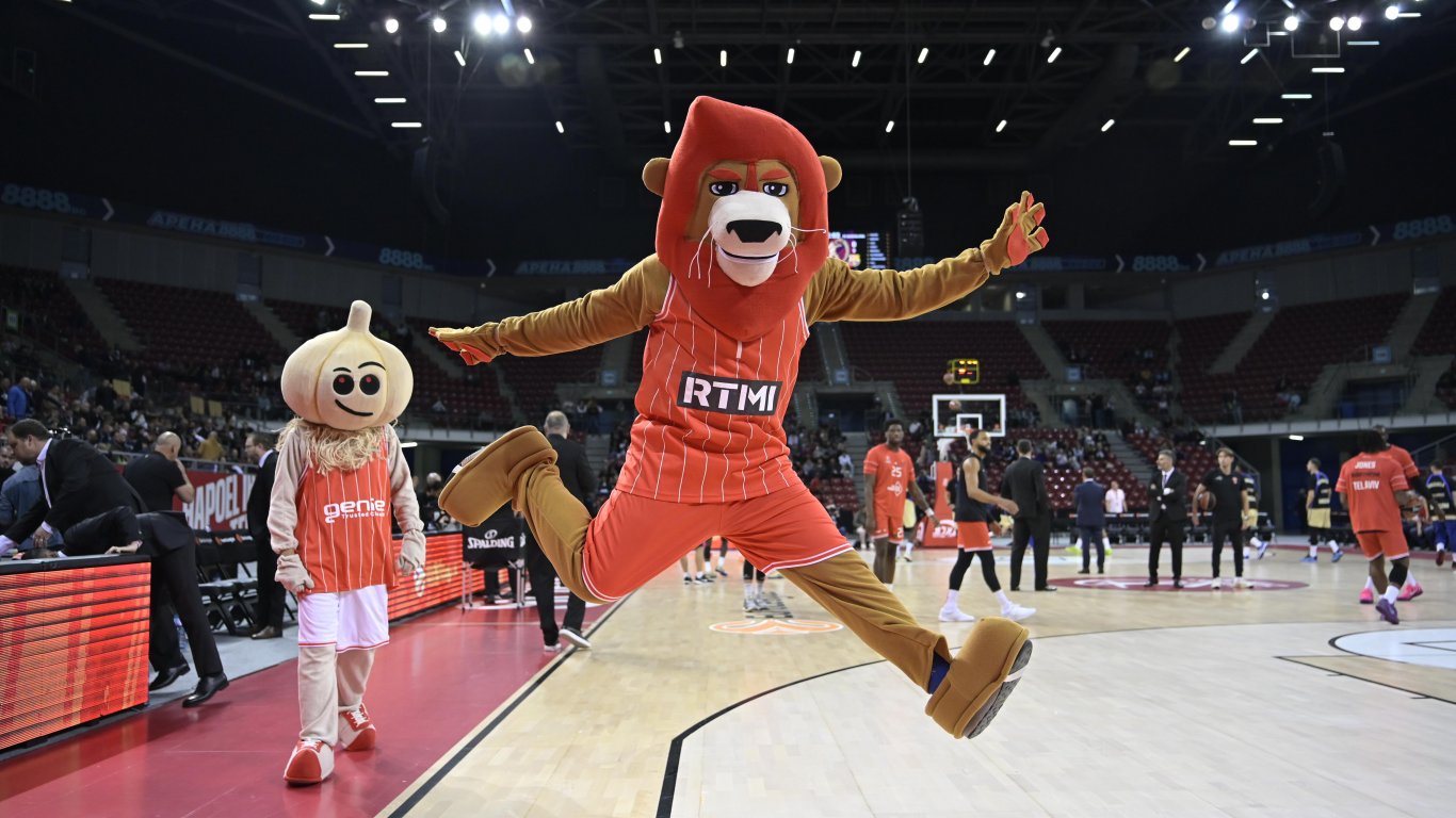 Израелският баскетболен гранд Апоел Тел Авив завърши последния си домакински