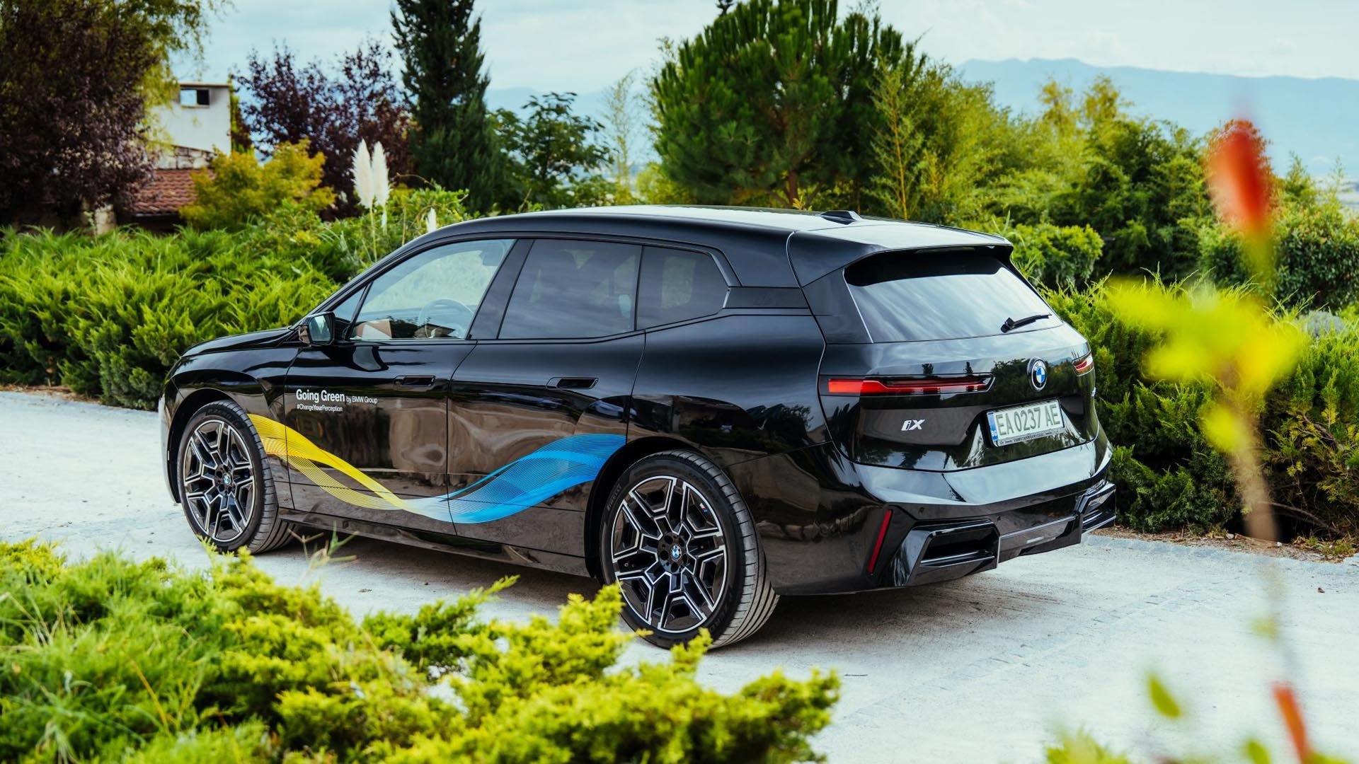 BMW iX