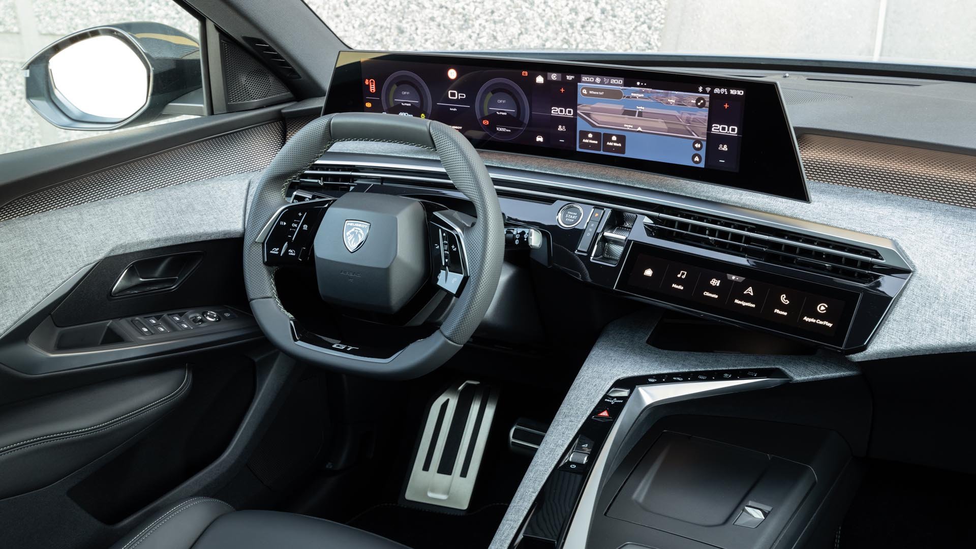 Peugeot E-5008