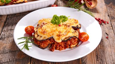 Гръцка мусака в мултикукър