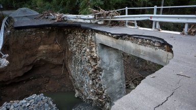 Призоваха застрашените от нов потоп в Царево да напуснат домовете си до четвъртък