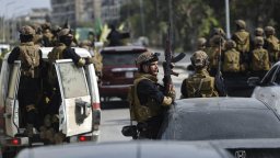 Сирийската армия и кюрдите се споразумяха за примирие след сблъсъци в Алепо