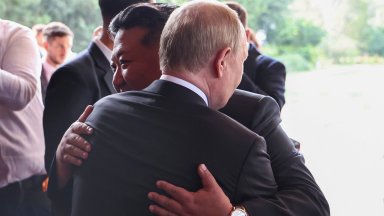 Ким Чен-ун поздрави Путин за рождения му ден и го увери във вечна дружба