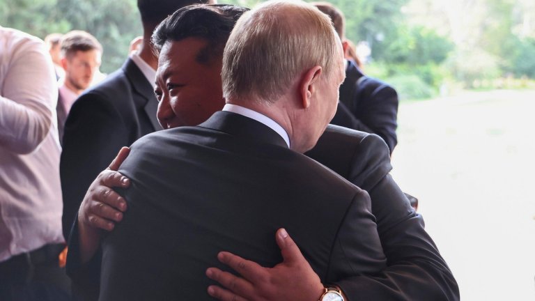 Ким Чен-ун поздрави Путин за рождения му ден и го увери във вечна дружба