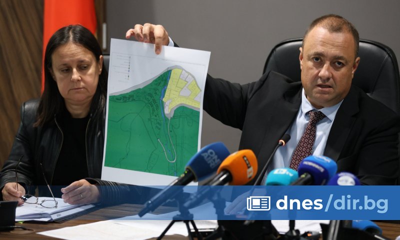 Хотел и аквапарк в Елените са построени върху речно корито,