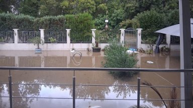 Водите в курорта "Лозенец" са се оттекли, залят е само дворът на един хотел