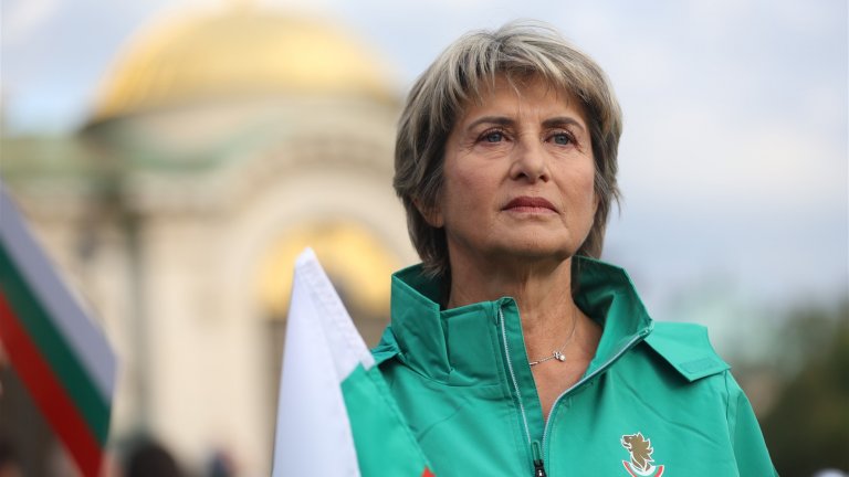 Весела Лечева поиска по-голям бюджет за спорта и призна за личен разговор с Костадинова