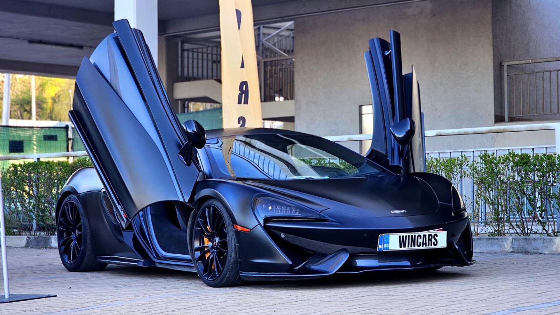 McLaren 570S 