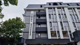 Полиция влезе в Община Несебър, в РДНСК и в РИОСВ в Бургас заради потопа (видео)