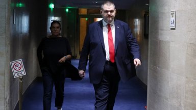 Пеевски: ПП-ДБ правят само бели, но татко им Бойко ги спасява
