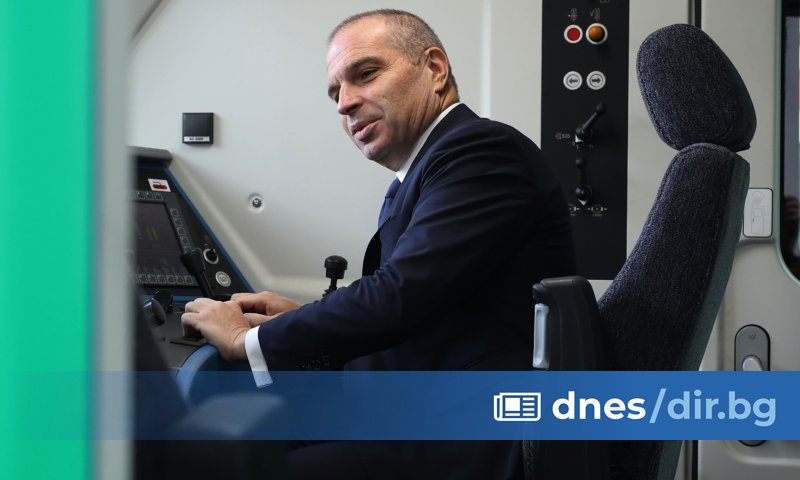 Три нови електрически локомотива Сименс Смартрон влизат в експлоатация от