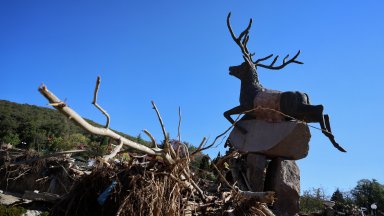 Кабинетът отпусна по 15 000 лв. на наследниците на загиналите при потопа в "Елените"