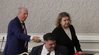 Киселова обяви еврото и бюджета за предизвикателствата пред НС за 2026 г.