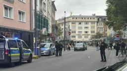 Стрелба на търговски площад в Германия, издирват нападателя