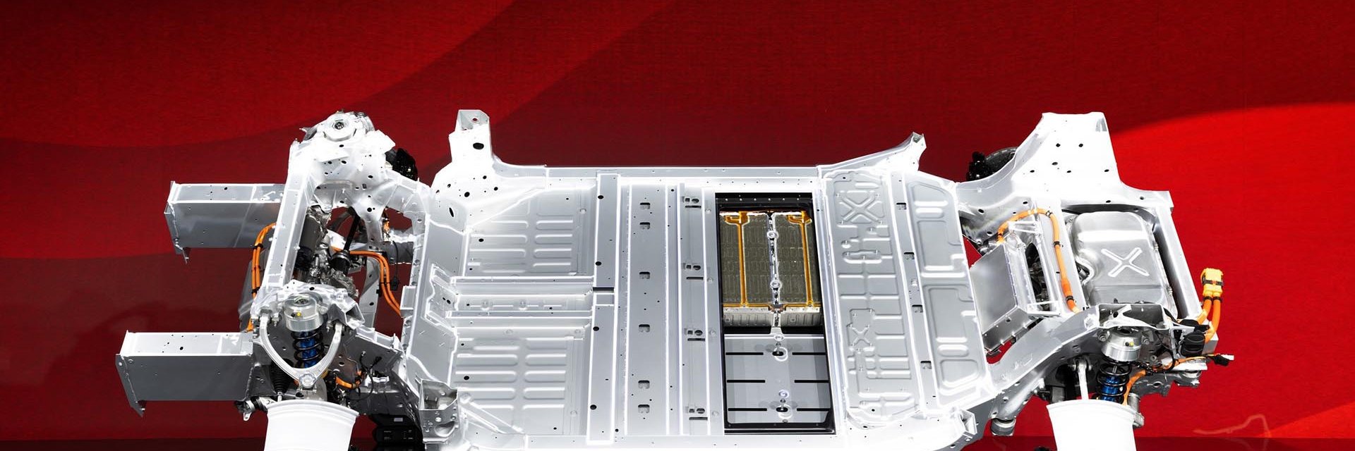 Ferrari разкри платформата на първия си електрически автомобил