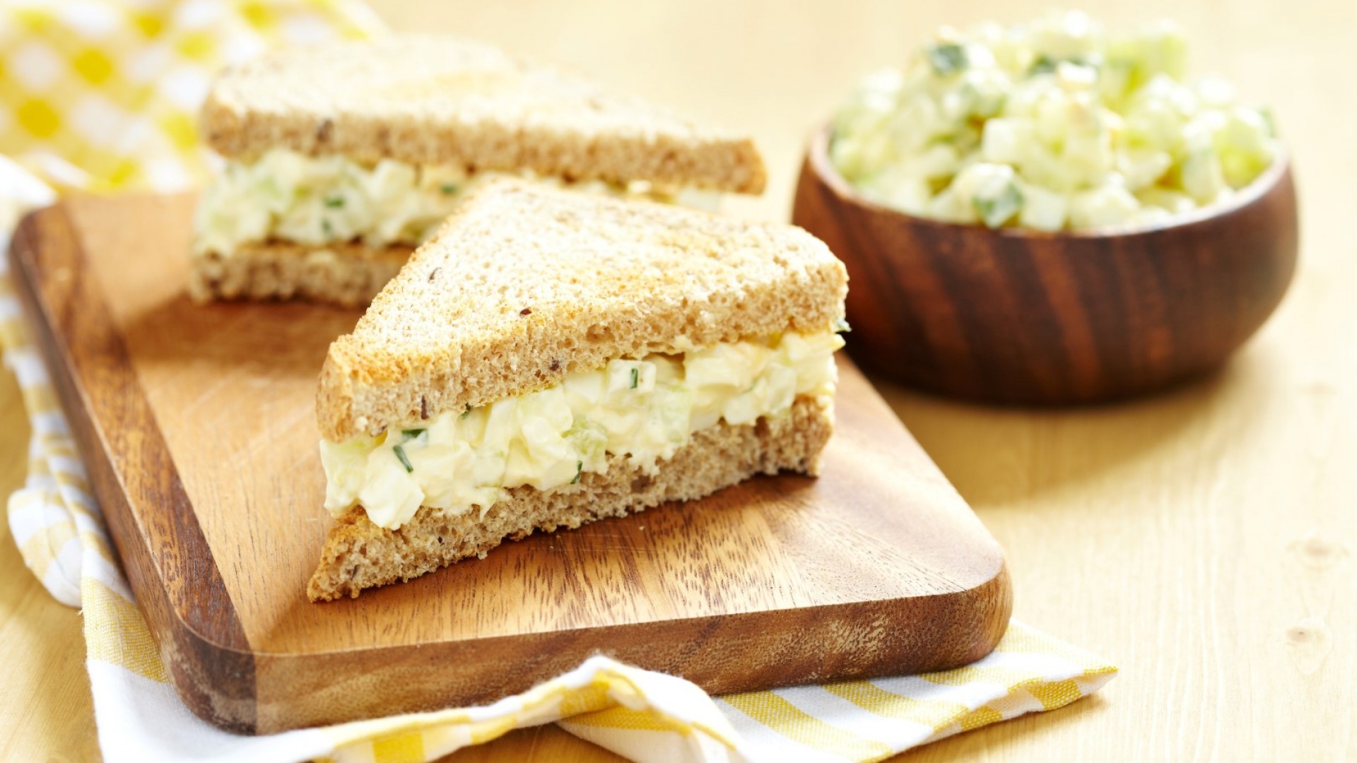 "Аварийният сандвич", който спасява хората от глад по време на Голямата  депресия