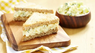 "Аварийният сандвич", който спасява хората от глад по време на Голямата  депресия